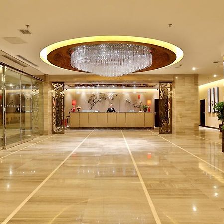 צ'ונגקינג Minshan Yuanlin Grand Hotel מראה פנימי תמונה